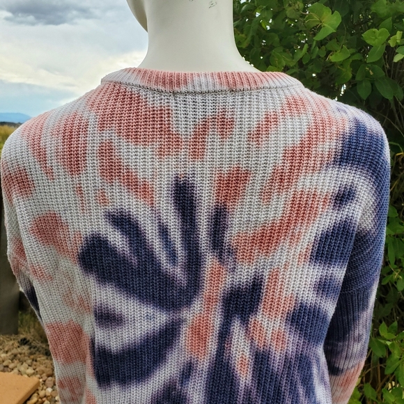 Belle by Belldini Women's Tie-Dye Crew Neck Sweater Size Small NWOT - Picture 11 of 16